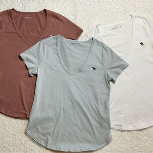 Abercrombie & Fitch - 3 Pack Short Sleeve Deep V Tee - MEDIUM